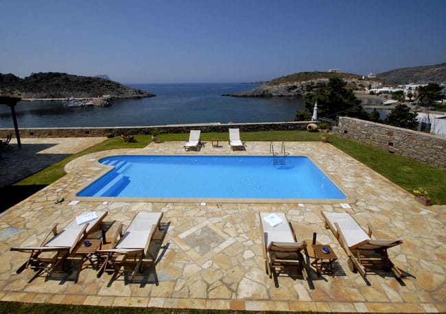 serras rooms 25
